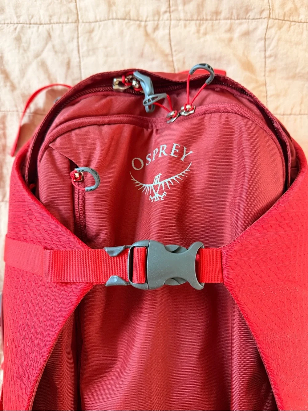 OSPREY Porter 46 Backpack in Red - like new